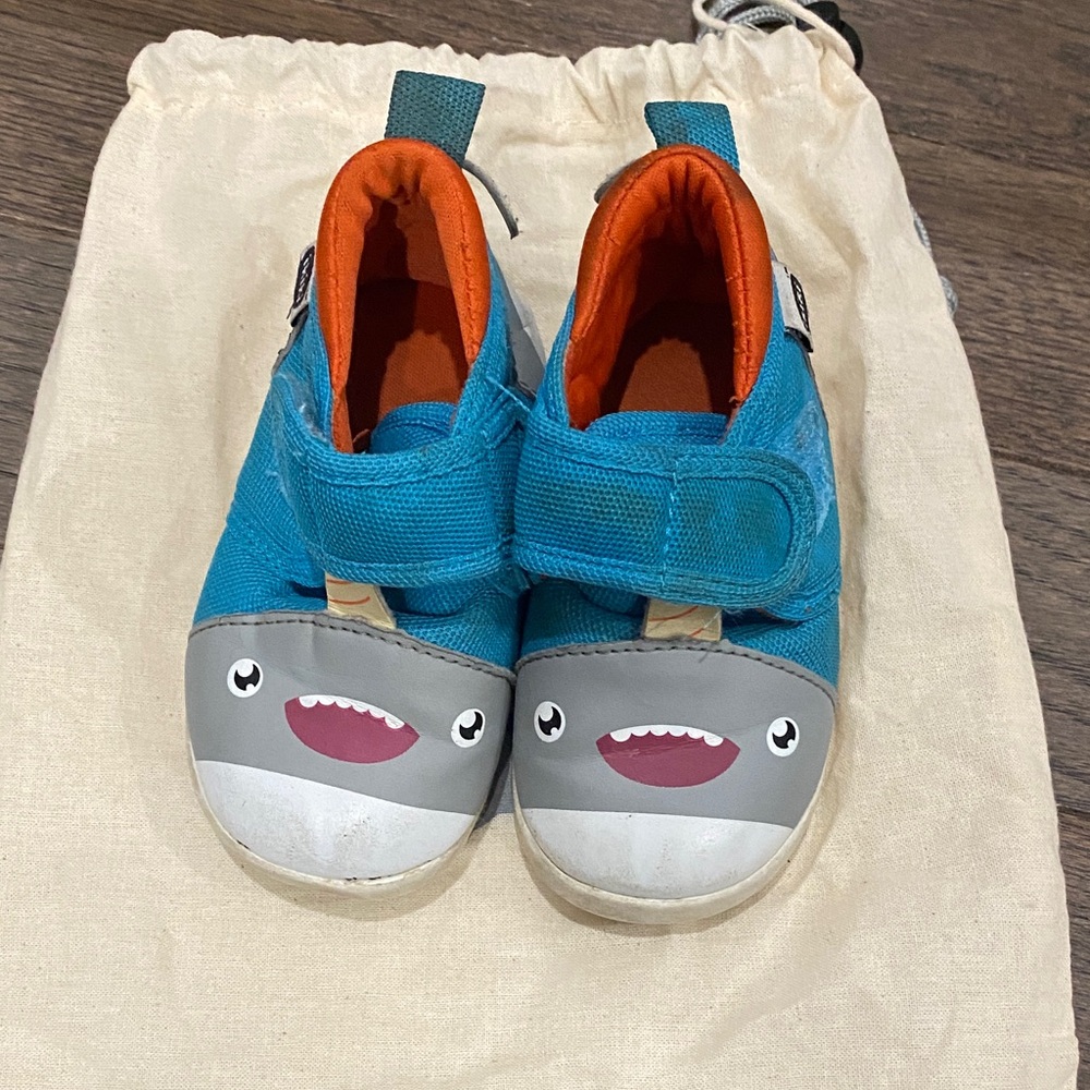 Toddler Ikiki Blue Shark Shoes